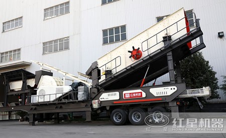 車載流動錘式破碎機多少錢？產(chǎn)量多高？